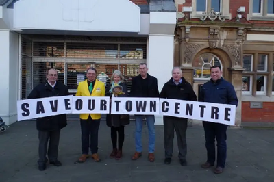 A petition to help save Gainsborough town centre has had more than 2,000 signatures